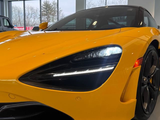 Used 2019 McLaren 720S Performance photo 19