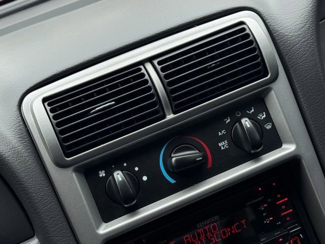 2003 Ford Mustang Mach 1