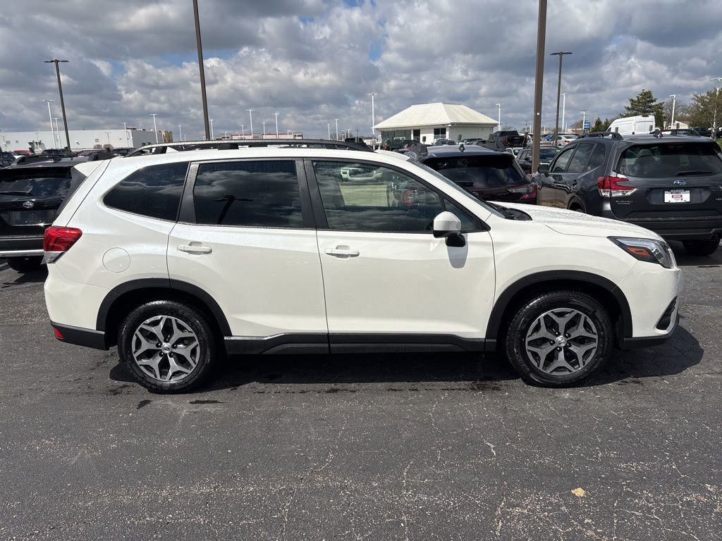 2023 Subaru Forester Premium