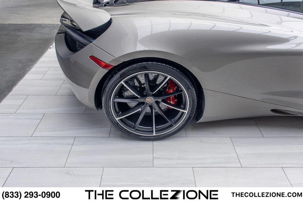 Used 2018 McLaren 720S photo 31