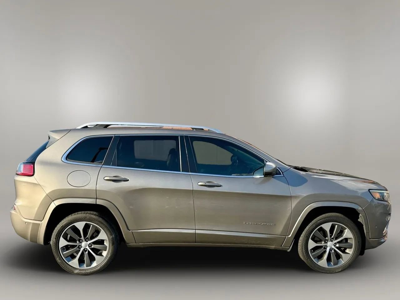 2019 Jeep Cherokee Overland