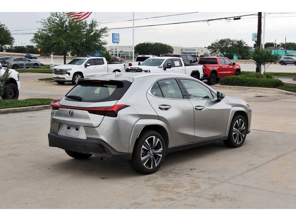 2022 Lexus UX 200