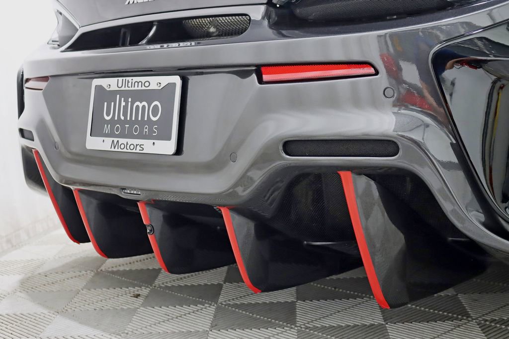 Used 2019 McLaren 600LT photo 16