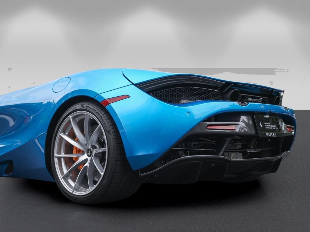 Used 2022 McLaren 720S Performance photo 18
