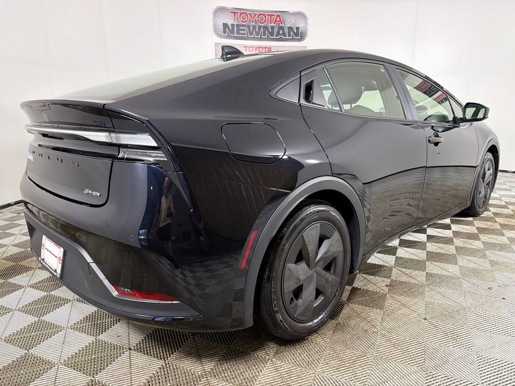 2025 Toyota Prius Plug-In Hybrid