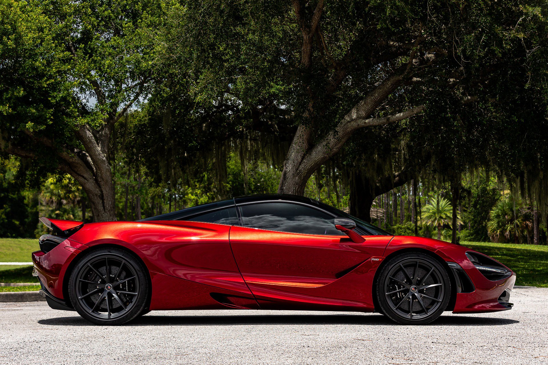 Used 2018 McLaren 720S Luxury photo 18