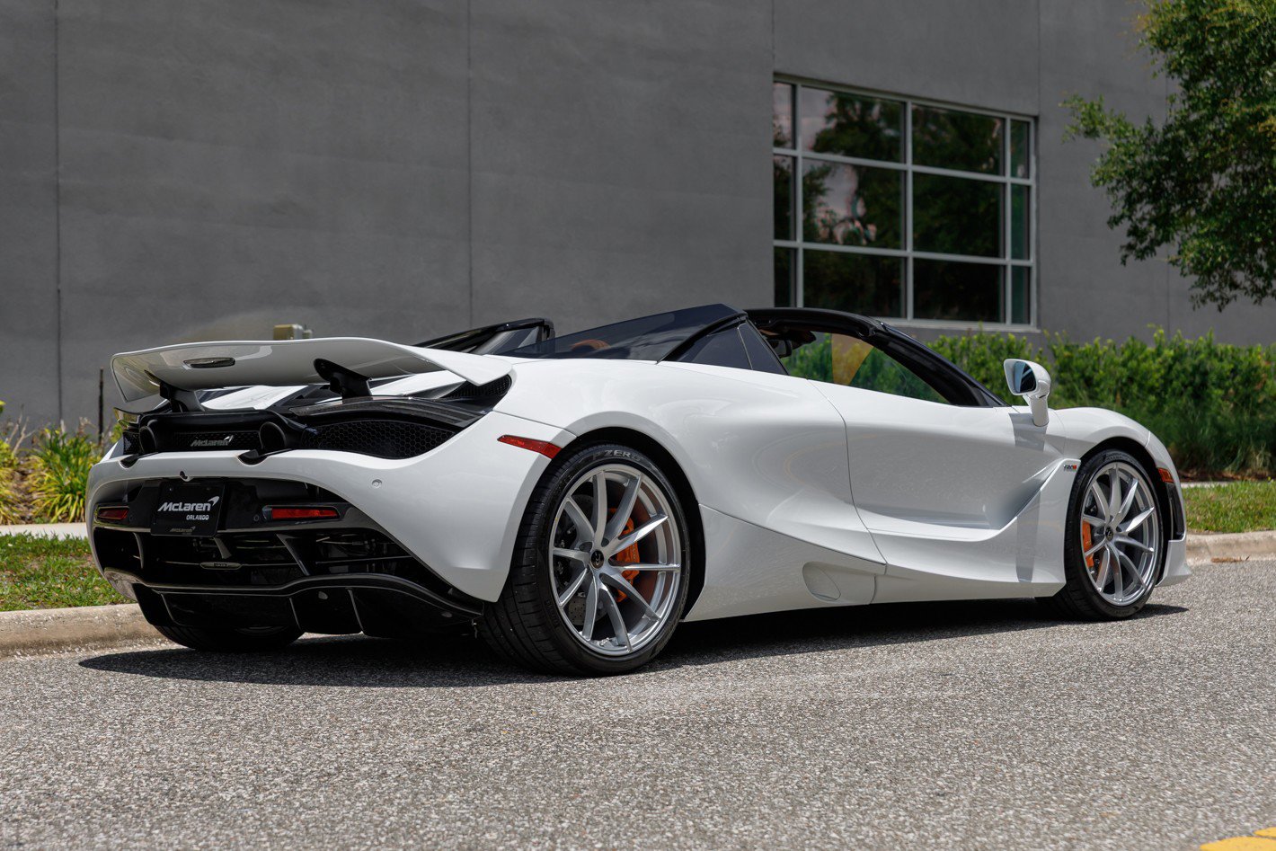 Used 2020 McLaren 720S Spider photo 9