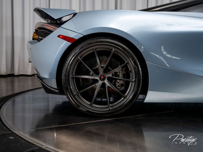 Used 2018 McLaren 720S Luxury photo 23