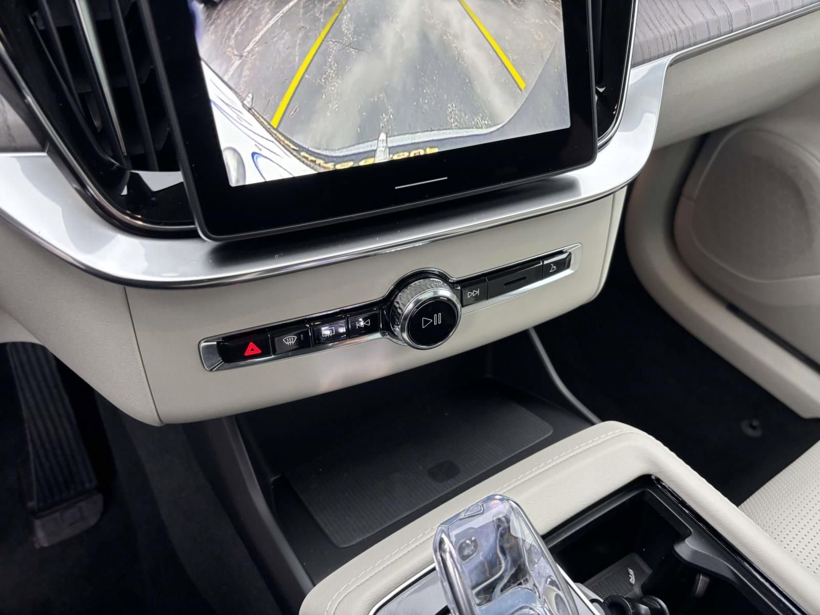 2026 Volvo Xc90 T8 Ultra