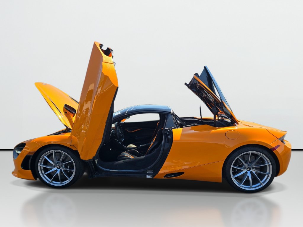 Used 2022 McLaren 720S Performance photo 10