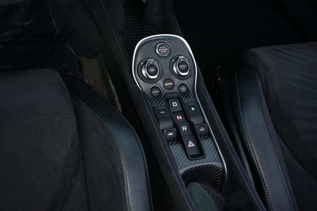 Used 2020 McLaren 600LT Spider photo 21