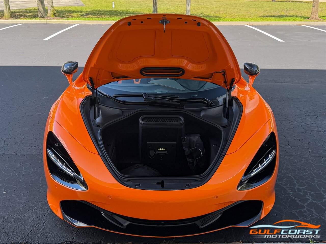 Used 2022 McLaren 720S Performance photo 36