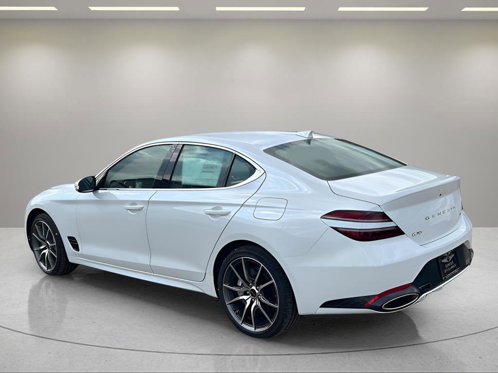 2025 Genesis G70 2.5T