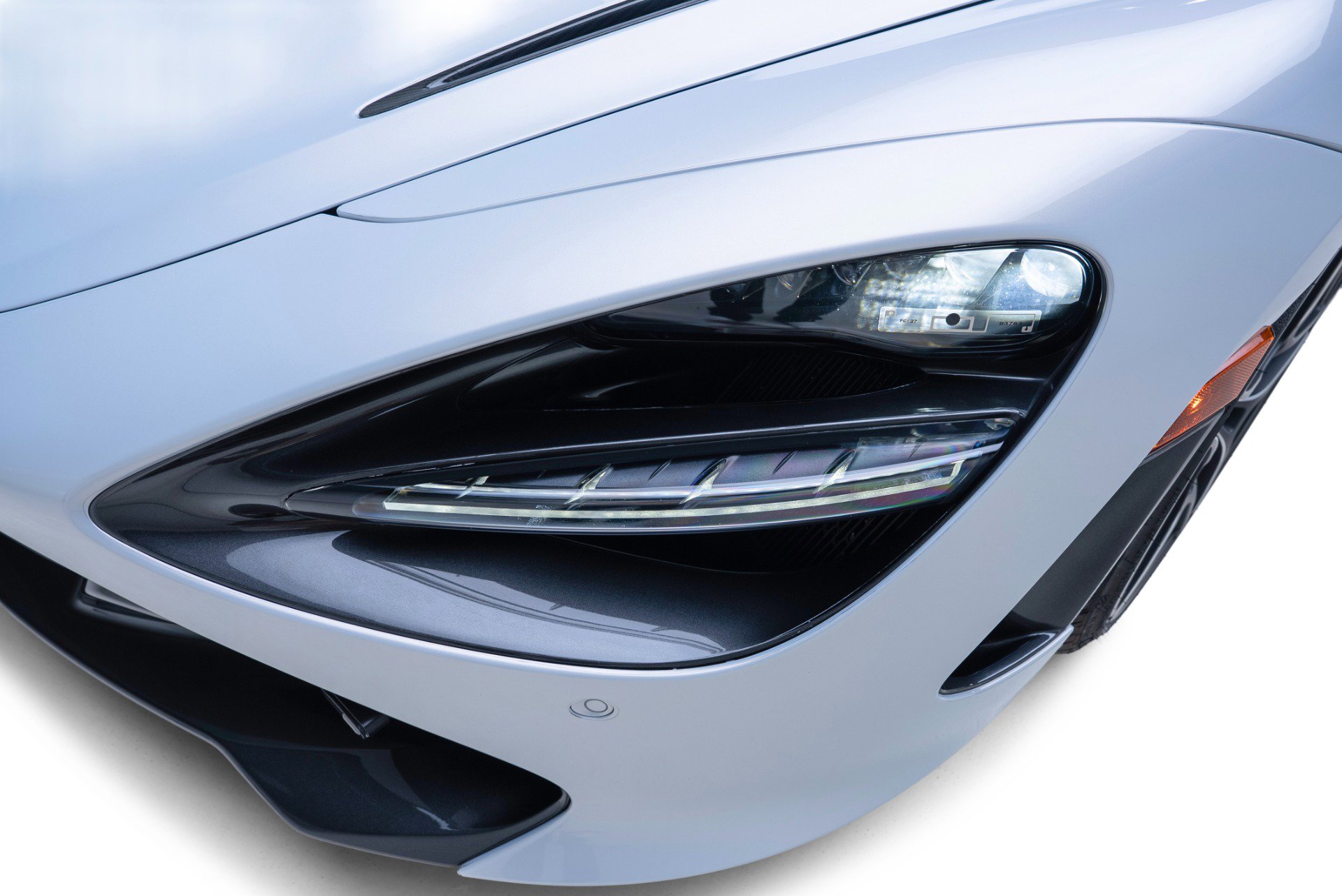 Used 2018 McLaren 720S Performance photo 16
