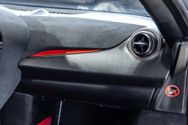 Used 2018 McLaren 720S Performance photo 39