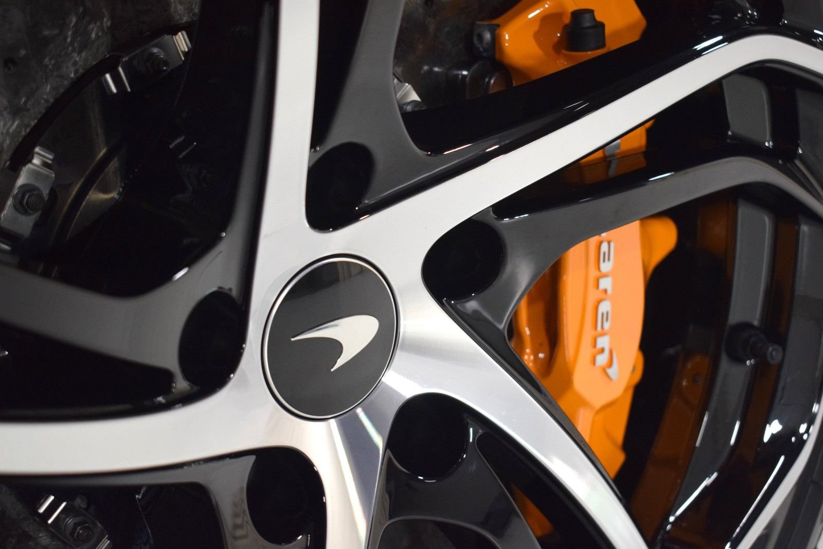 Used 2024 McLaren 750S Spider photo 19