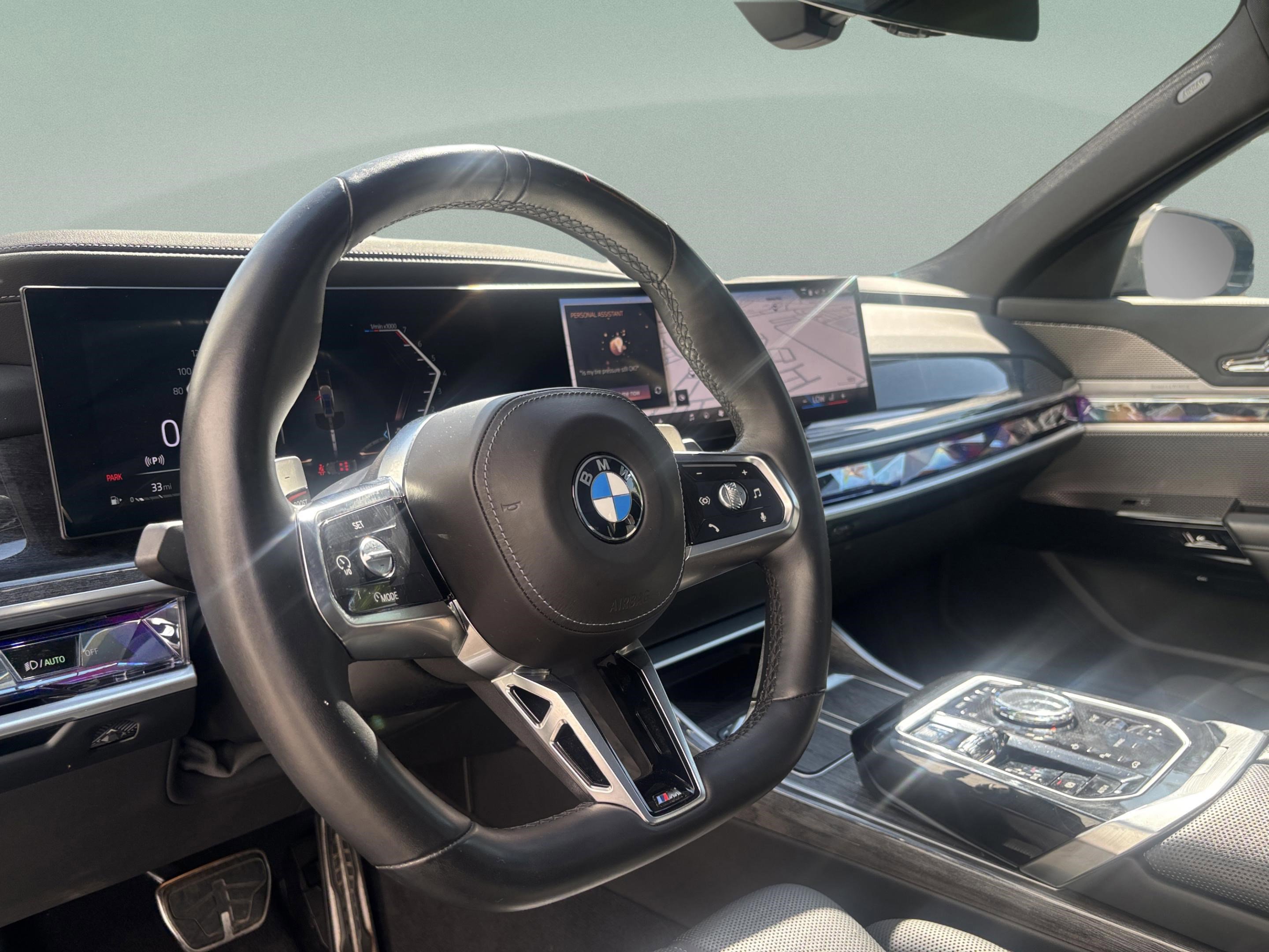 2023 BMW 760i xDrive