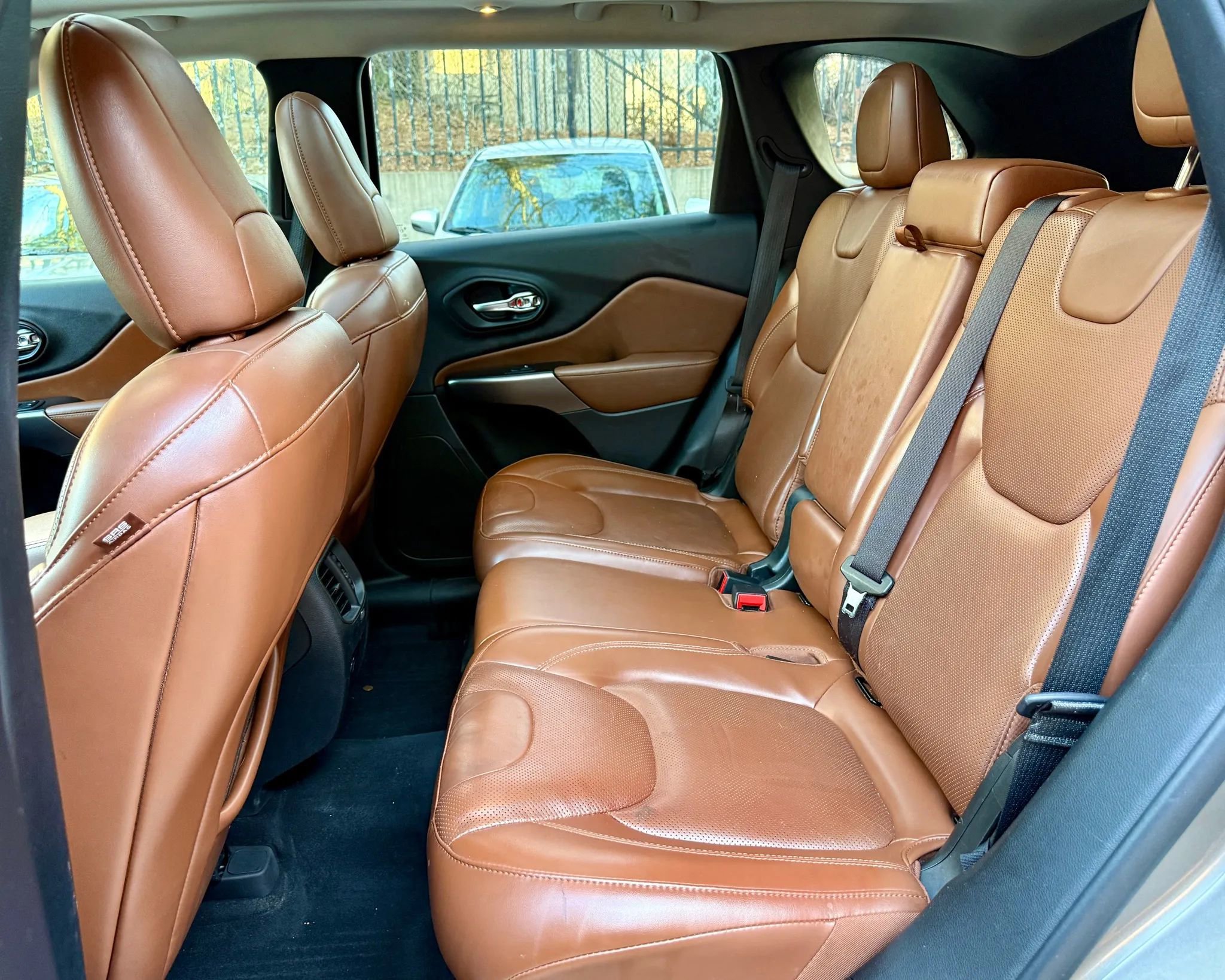 2019 Jeep Cherokee Overland