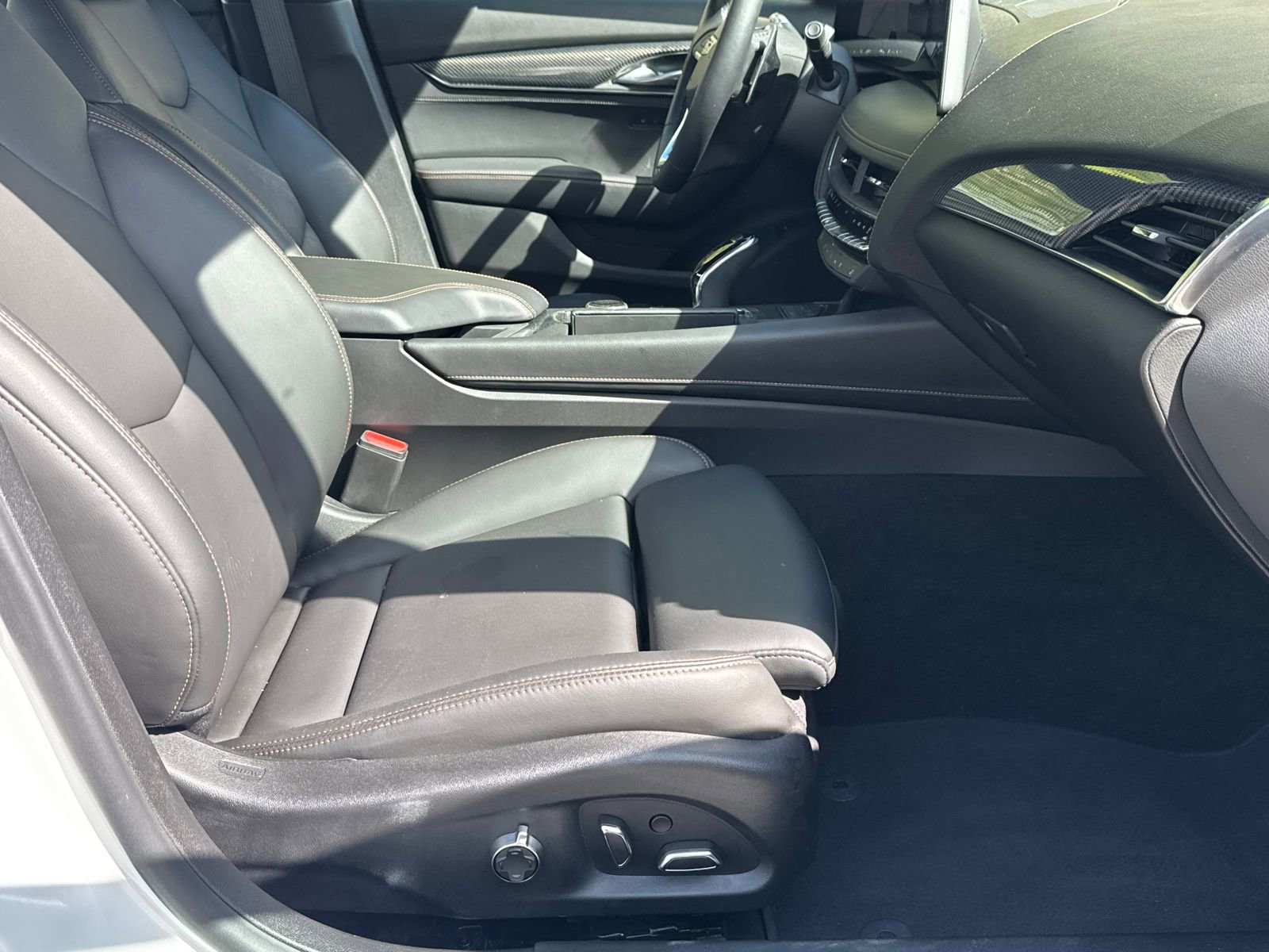 2025 Cadillac CT5 Sport