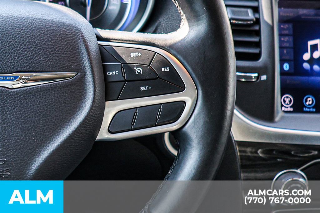 2017 Chrysler 300 Limited