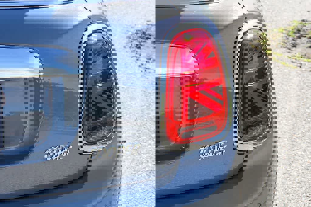 2019 MINI Cooper 4-Door Hardtop