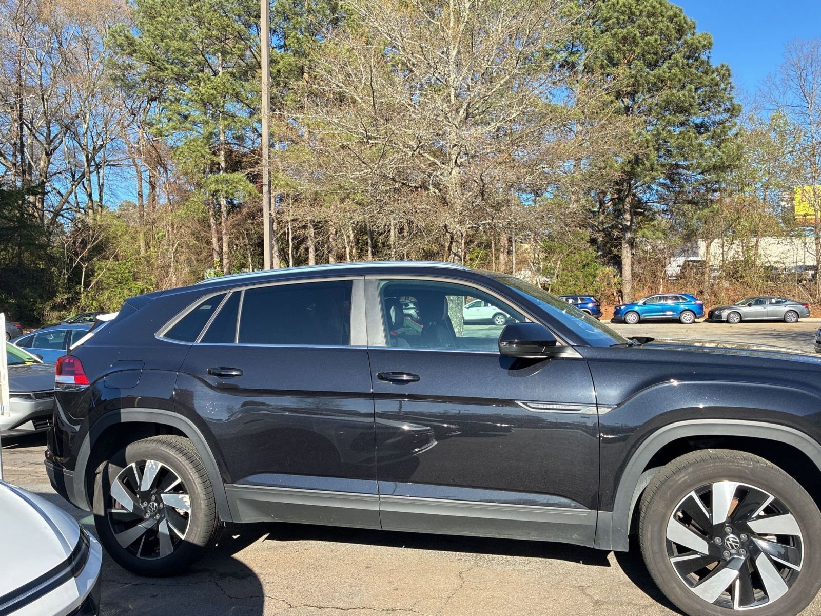 2025 Volkswagen Atlas Cross Sport SE