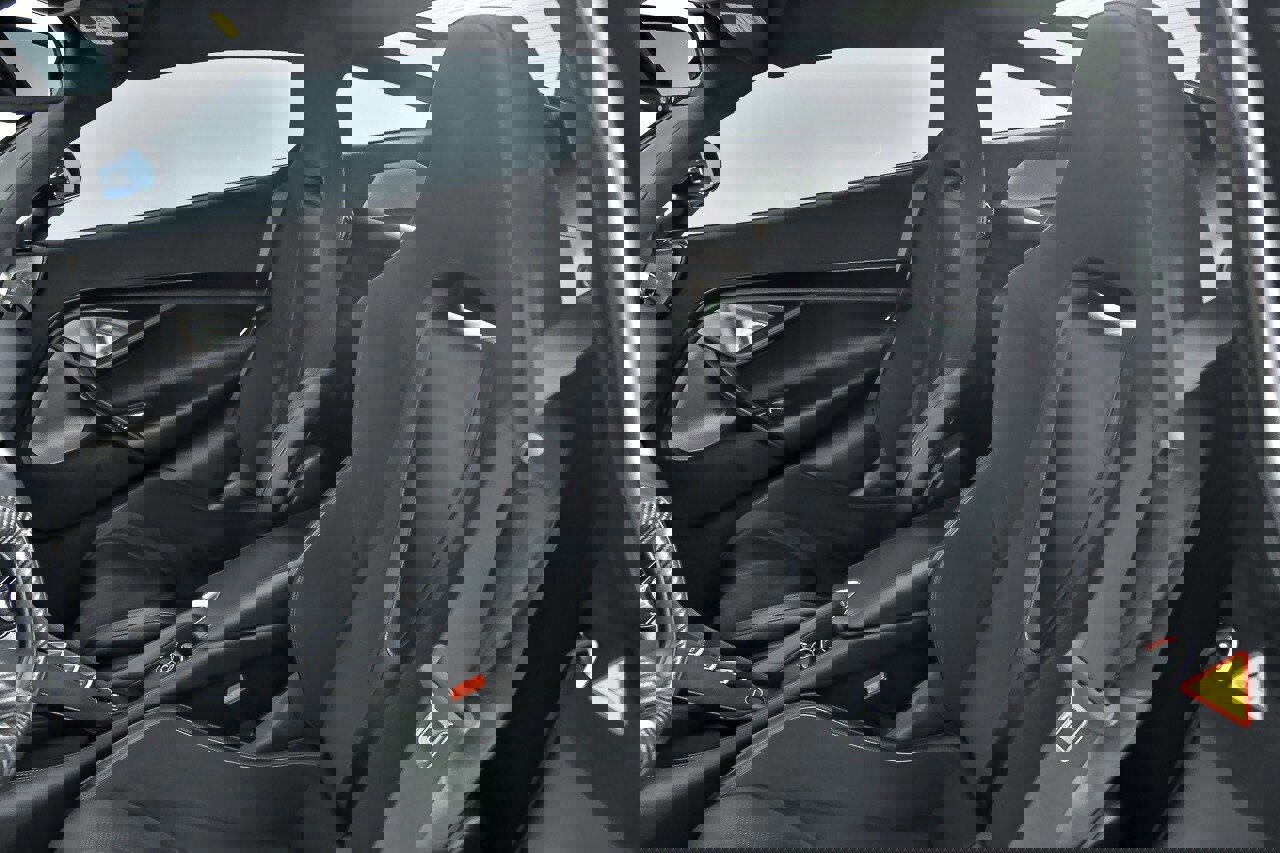 Used 2018 McLaren 720S Performance photo 24