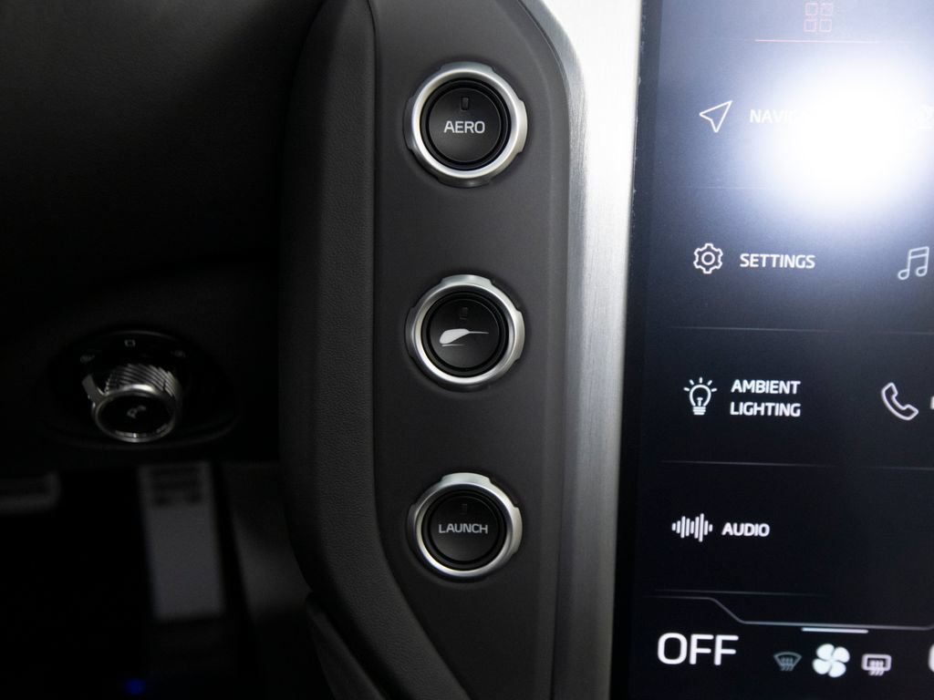 Used 2024 McLaren 750S Spider photo 22
