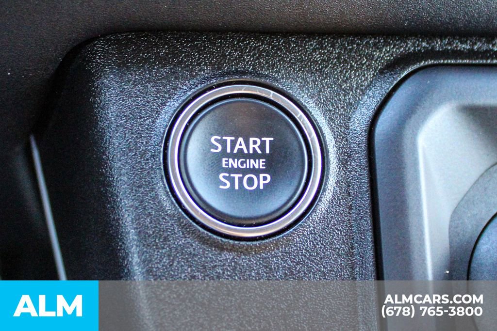 2025 Land Rover Defender 110 S