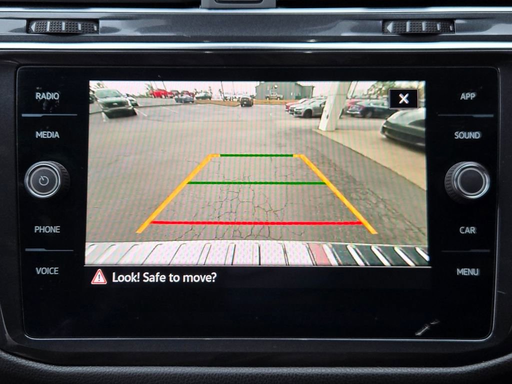 2022 Volkswagen Tiguan SE R-Line