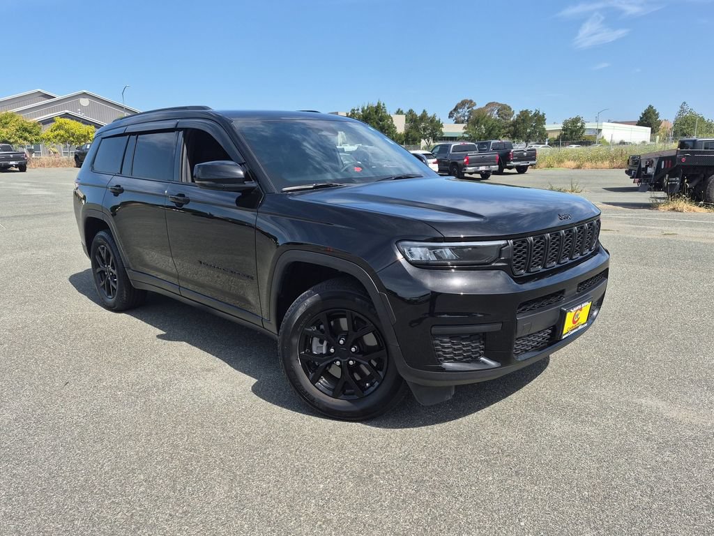 Used 2024 Jeep Grand Cherokee L Altitude