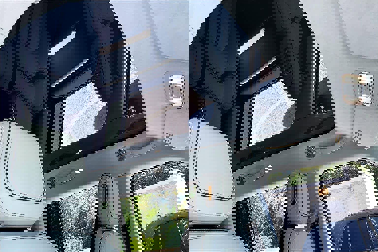 2024 Rivian R1S Adventure