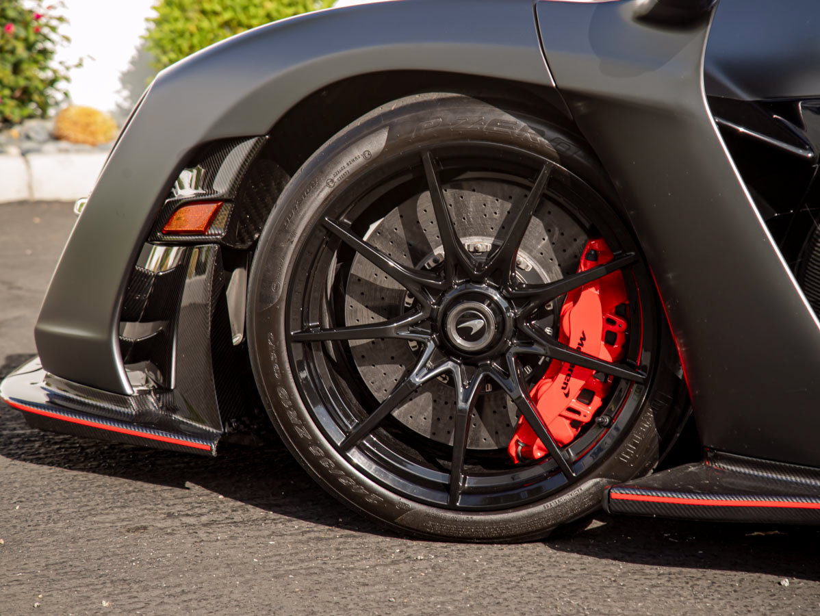Used 2019 McLaren Senna photo 13