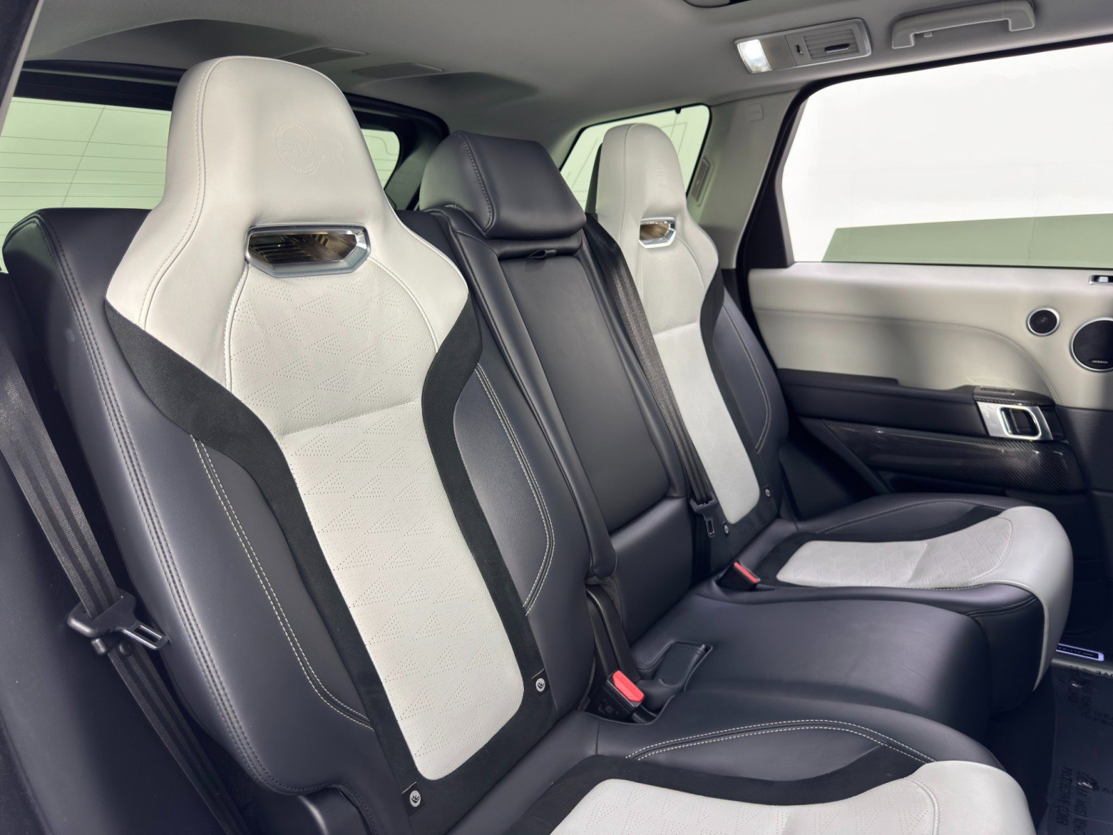 2022 Land Rover Range Rover Sport SVR Carbon Edition