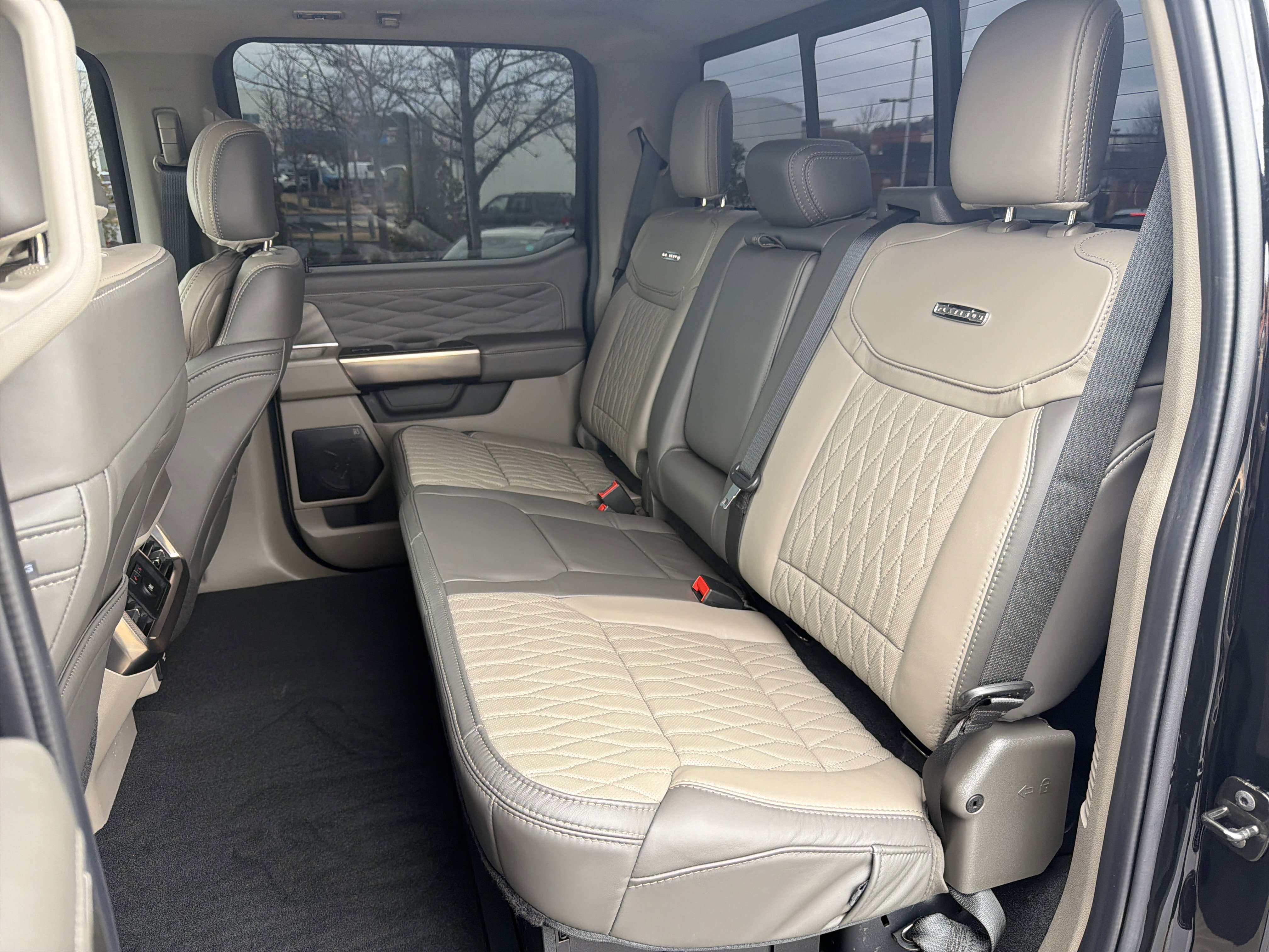 2025 Ford F450 Platinum