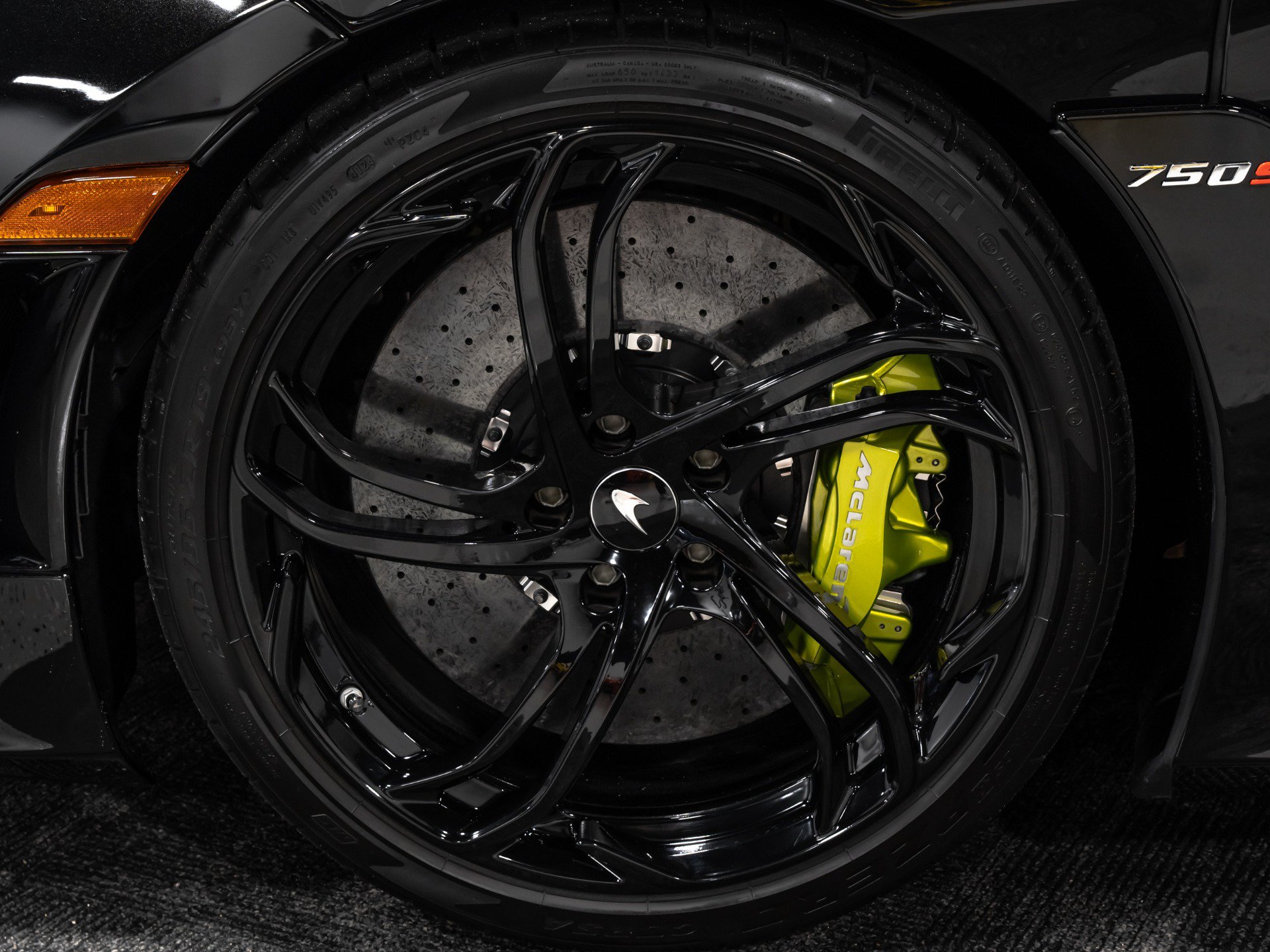 Used 2025 McLaren 750S Spider photo 46
