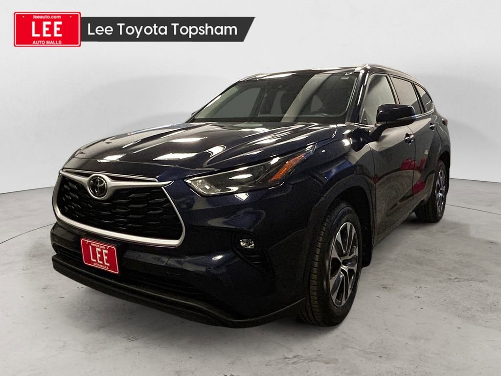 Used 2022 Toyota Highlander XLE