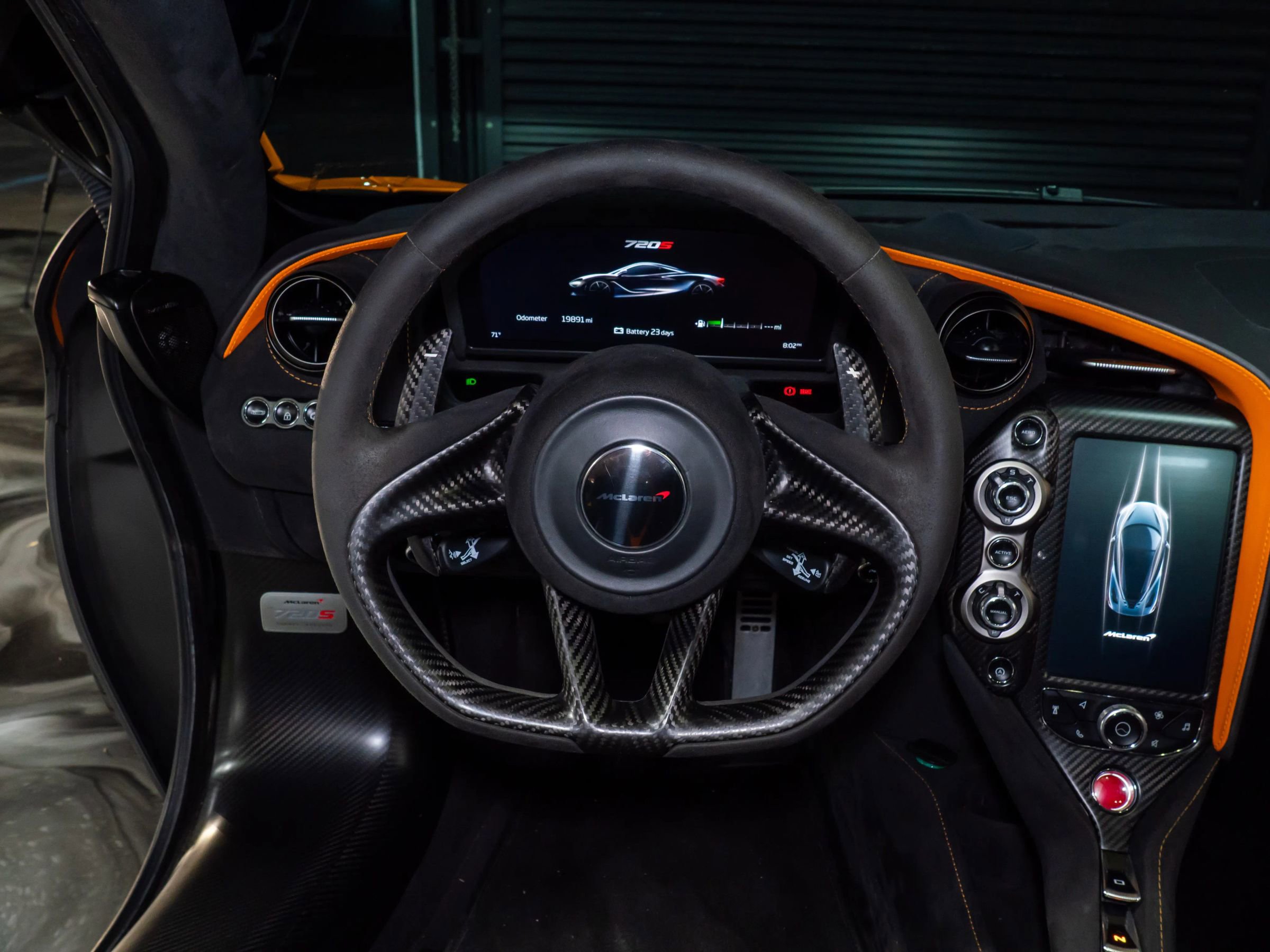 Used 2018 McLaren 720S Performance photo 24