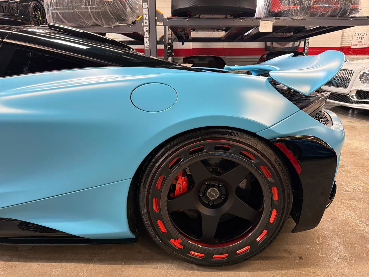 Used 2021 McLaren 765LT photo 25