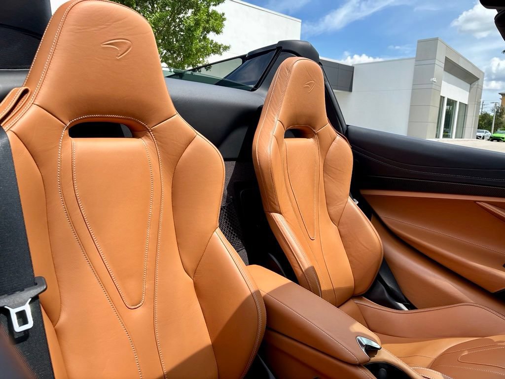 Used 2022 McLaren 720S Luxury photo 25