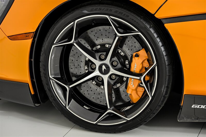 Used 2019 McLaren 600LT photo 31