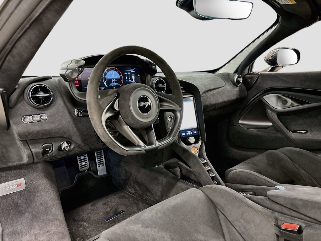 Used 2025 McLaren 750S Spider photo 9