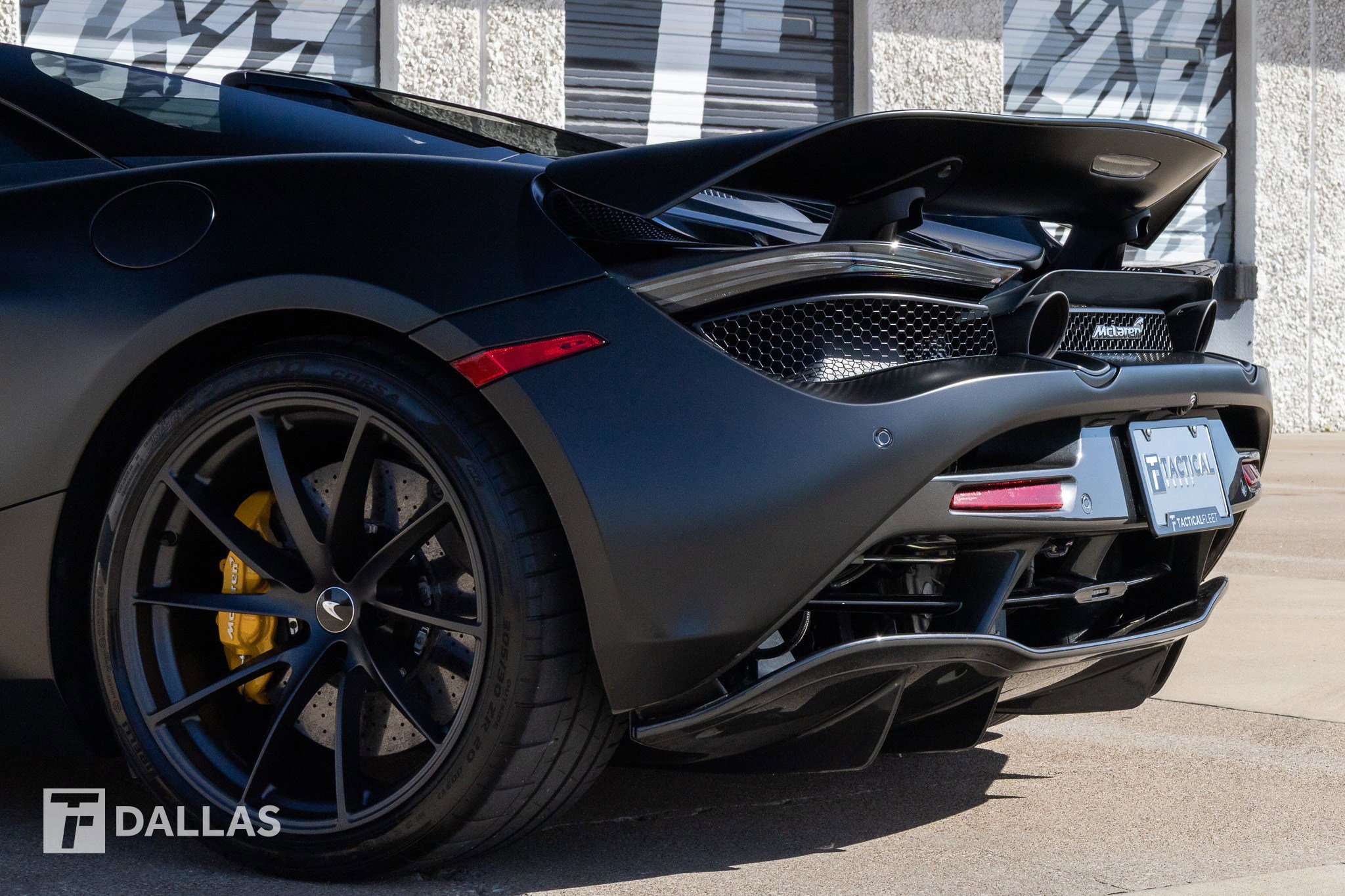 Used 2022 McLaren 720S Luxury photo 13