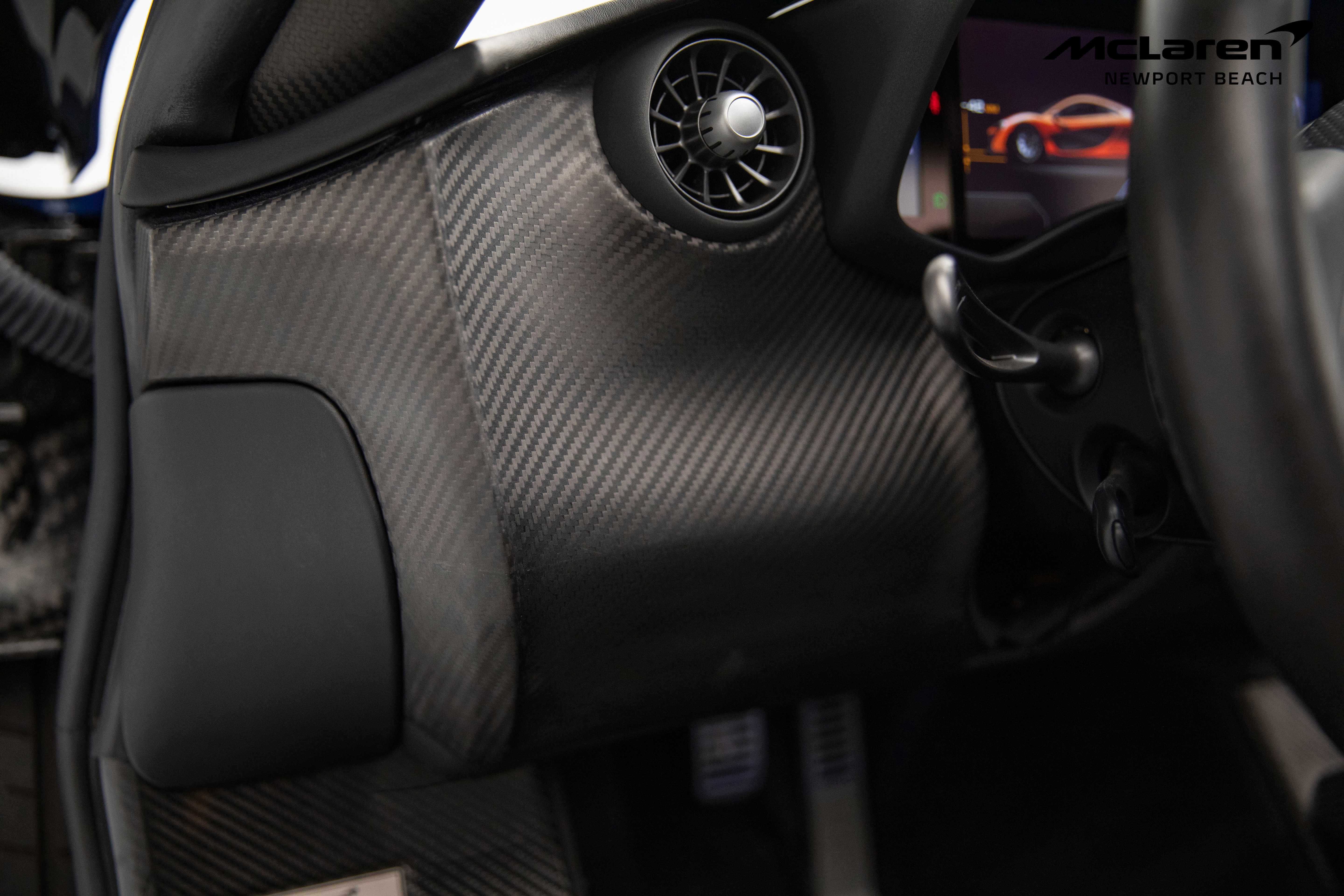 Used 2014 McLaren P1 photo 41