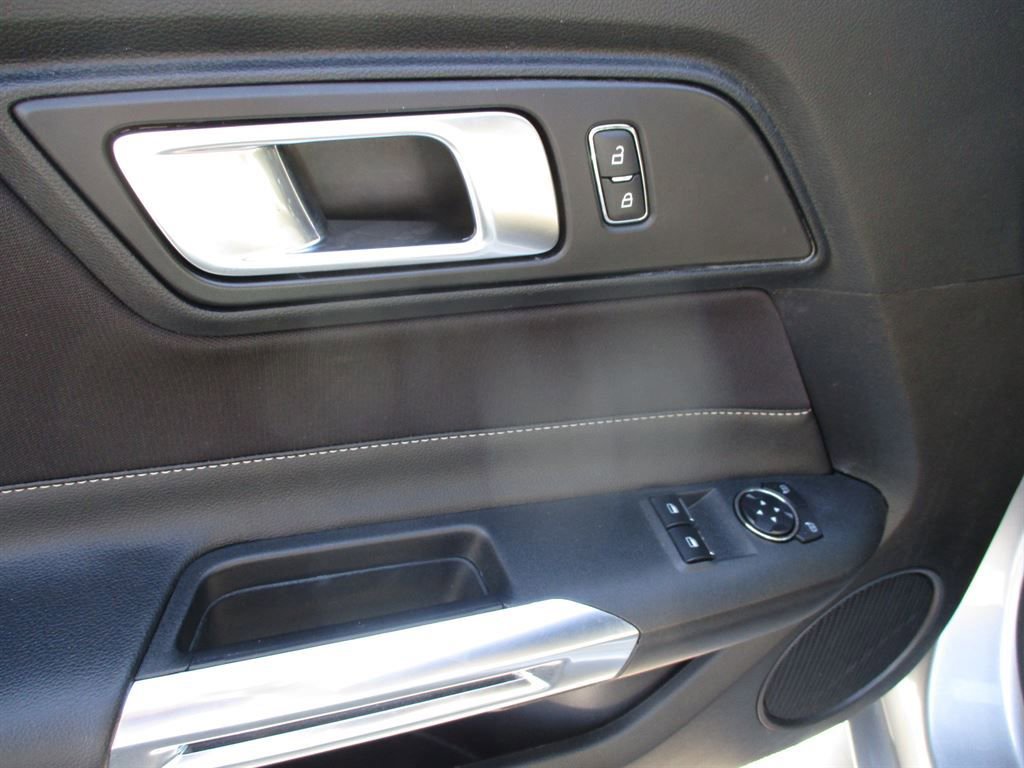 2022 Ford Mustang Coupe