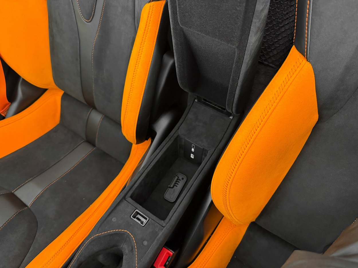 Used 2026 McLaren 750S Spider photo 21