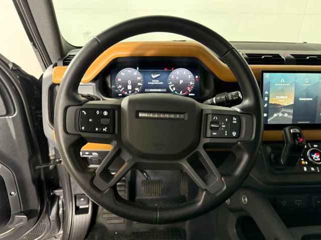 2024 Land Rover Defender 130 X-Dynamic SE