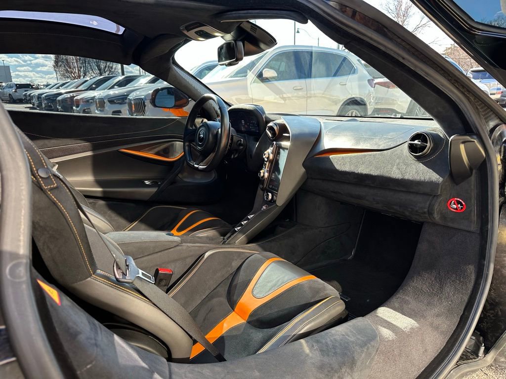 Used 2019 McLaren 720S Performance photo 27