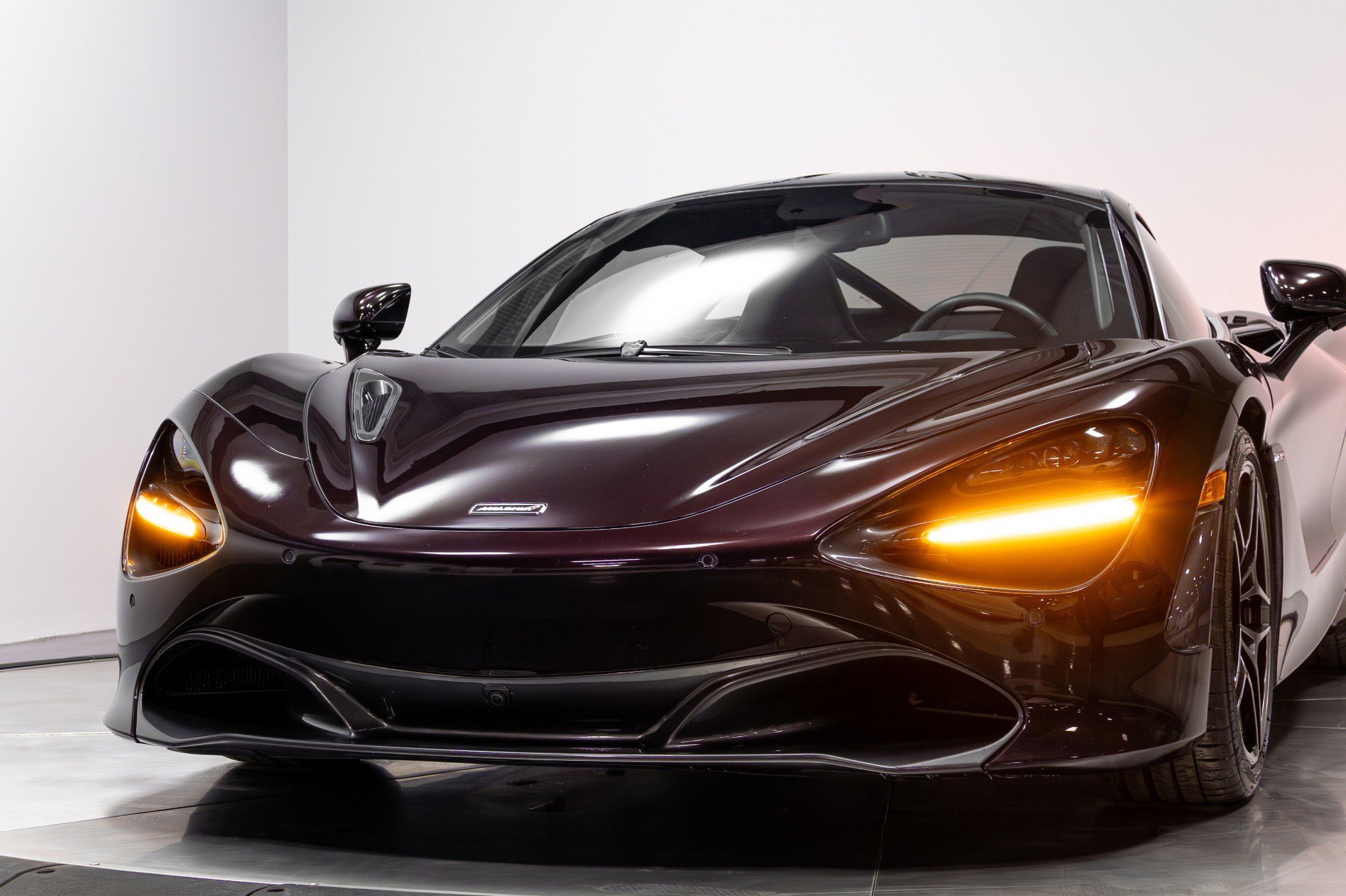 Used 2018 McLaren 720S Performance photo 75