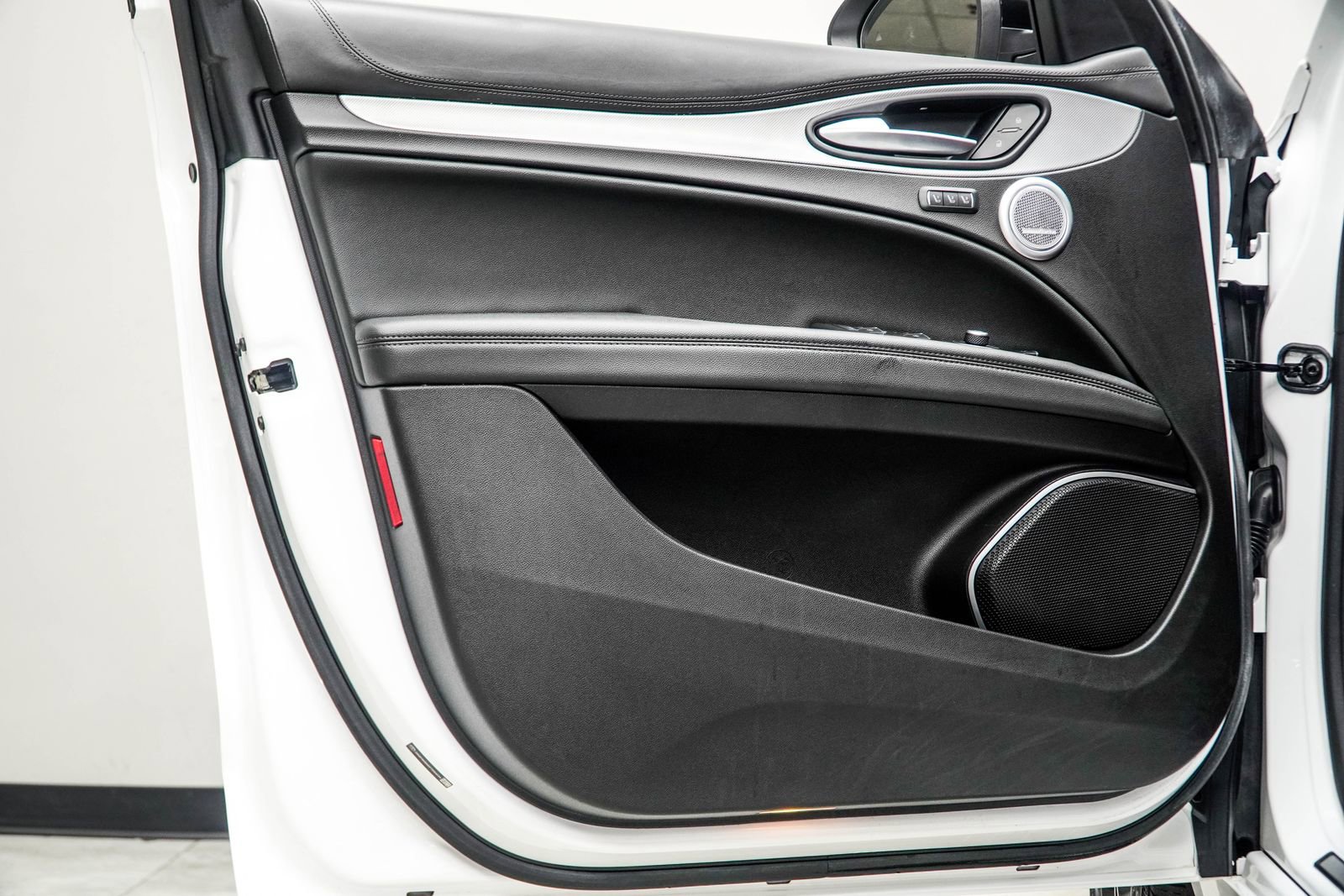 2023 Alfa Romeo Stelvio Veloce